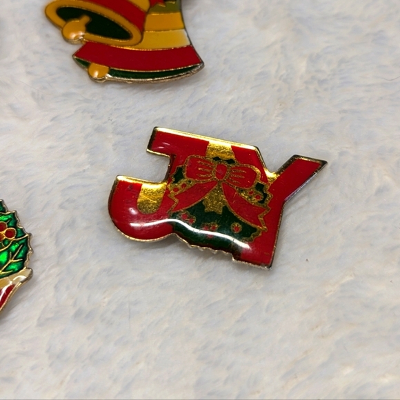 Vintage 1950's Enamel Christmas Brooches - Set of 4 - Picture 8 of 11